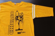 画像1: 70s USA製 ARTEX スヌーピー CHICAGO コットン フットボールTシャツ 黄 M (1)