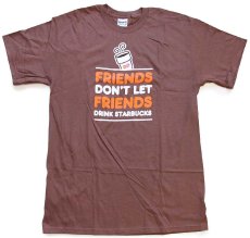 画像2: 未使用★Dunkin' Donuts ダンキンドーナツ FRIENDS DON'T LET FRIENDS DRINK STARBUCKS コットンTシャツ 茶 M (2)