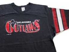 画像1: 80s USA製 OKLAHOMA OUTLAWS Vネック コットン フットボールTシャツ 黒 フェード L (1)