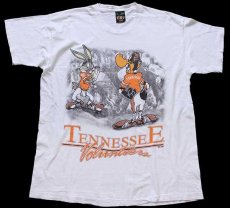 画像2: 90s USA製 Warner Bros LOONEY TUNES バッグスバニー ダフィーダック TENNESSEE Volunteers コットンTシャツ 白 XL (2)