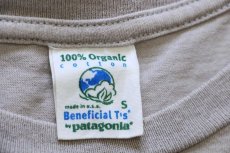 画像5: 90s USA製 patagoniaパタゴニア Beneficial T's オーバルロゴ オーガニックコットンTシャツ グレーベージュ S (5)