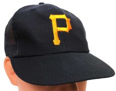 画像1: 90s MLB Pittsburgh Pirates 刺繍 ベースボール メッシュキャップ 黒 (1)