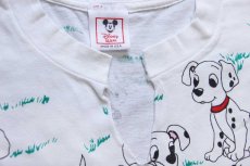 画像4: 90s USA製 Disneyディズニー 101匹わんちゃん 染み込み オールオーバープリント コットンTシャツ 白 (4)