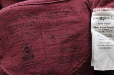 画像4: メキシコ製 patagoniaパタゴニア Uprial Hoody Fitz Roy Bear ストレッチ スウェットパーカー バーガンディ XL (4)