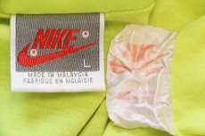 画像4: 90s NIKEナイキ ロゴ刺繍 マルチカラー 切り替え ナイロンジャケット 蛍光 L (4)