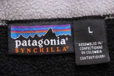 画像4: 00s patagoniaパタゴニア ロゴ刺繍 シンチラ フリースベスト 黒 L (4)