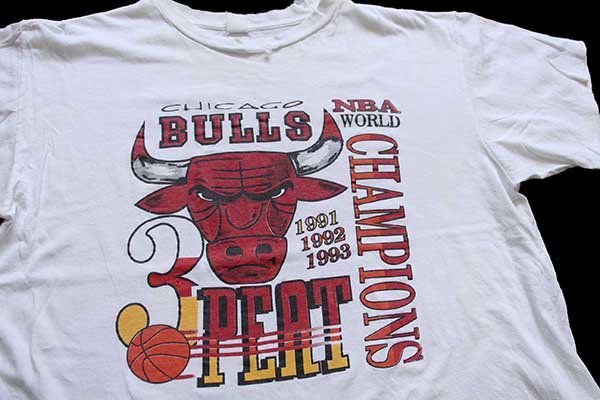 90s NBA CHICAGO BULLS シカゴ ブルズ 3PEAT コットンTシャツ 白 M ...