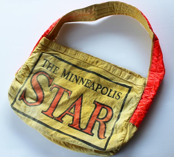 ビンテージ THE MINNEAPOLIS STAR ニュースペーパーバッグ - Sixpacjoe